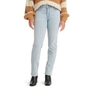 Levi’s Classic straight jeans